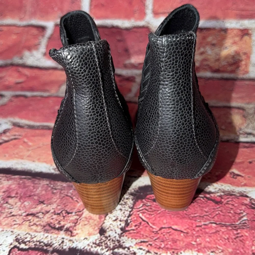 Kelsi Dagger Brooklyn Black Leather Ankle Booties Size 6.5
